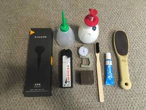 レザークラフト★いろいろセット★SINCE 錐 チューリップスプレー カッター黒歯50枚(※49枚)シックネスゲージ豚毛ブラシ黒檀当て木他