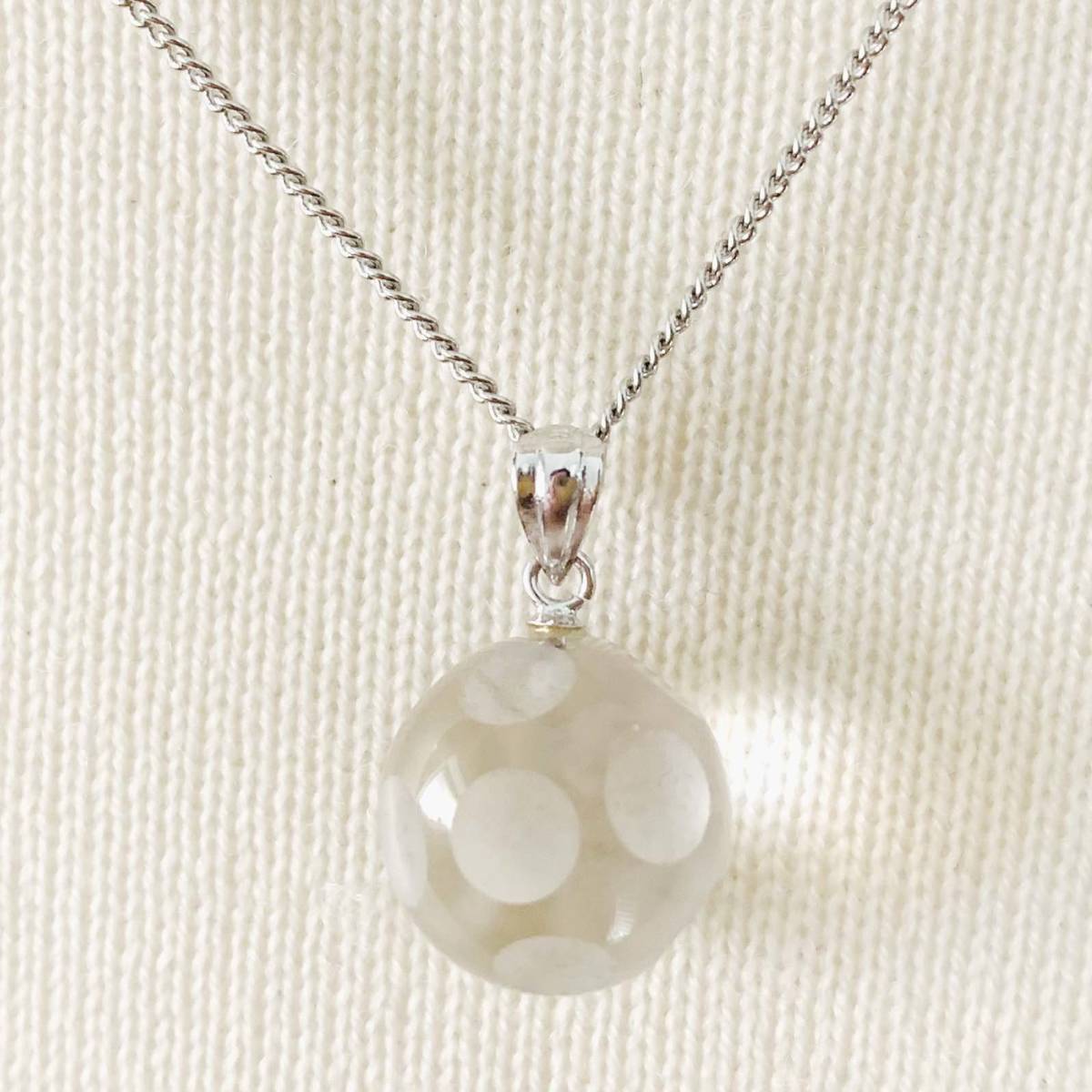 天然白水晶 ネックレスの値段と価格推移は?|60件の売買情報を集計 ...