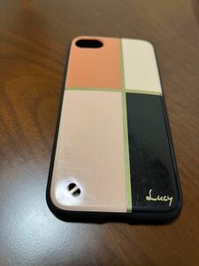 iPhone8のケースです。数回しか使っていないので綺麗です。