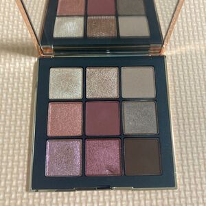 NARS ナーズ アンインヒビテッド アイシャドーパレット