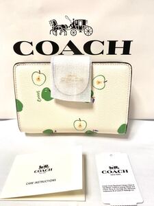 新品 COACH コーチ 二つ折り財布