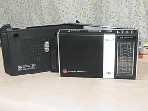 National Panasonic 【 RF-858 】 初期型のモデル AC-BATTERYの2電源方式　高感度　高選択　ＦＭ76～94MHzまで受信可能 管理21120529