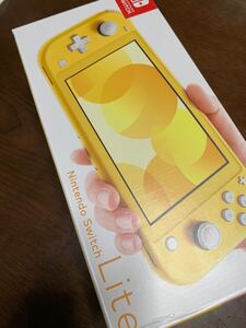 NINTENDO SWITCH LITE ニンテンドースイッチ ライト イエロー