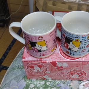 ミッキーとミニーの、ペアマグカップ
