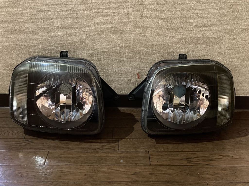 年末のプロモーション大特価! ☆美品☆JB23 ジムニー 純正ヘッドライト - ライト