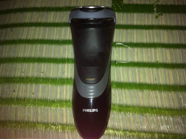 PHILIPS シェーバー パワータッチ PT725