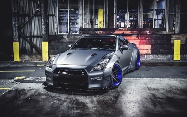 Póster de papel tapiz estilo pintura plateada Nissan GT-R R35 Liberty Walk, versión amplia, 603 x 376 mm (tipo adhesivo despegable) 015W2, Bienes relacionados con el automóvil, Por fabricante de automóviles, Nissan