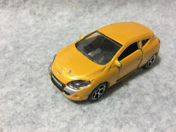 【中古】Majorette ミニカー ルノー メガーヌ クーペ マジョレット