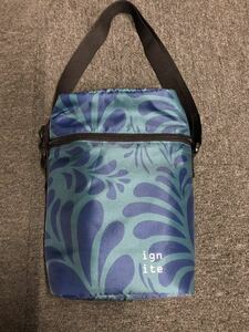 IGNITE ペットボトルカバー 保温ケース 2L ペットボトル用 DECANT PET BOTTLE COVER サーフィン ボトルケース ポリタンク LEAF TEAL