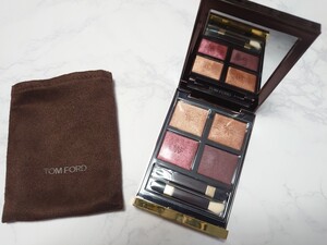 TOMFORD トムフォード アイカラークォード 04 ハネムーン