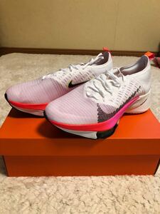 NIKEエアズームテンポネクスト%フライニット