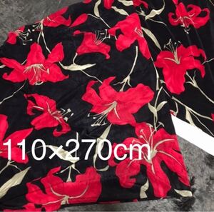 生地 布 ハンドメイド 手芸 ファブリック 小物 洋服 黒地 赤ユリ柄