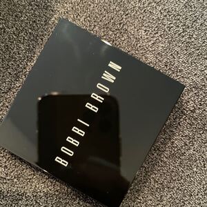 BOBBI BROWN ボビイブラウン