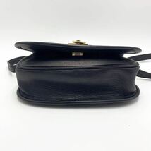 《極美品》『天下一品』CELINE ショルダーバッグ ガンチーニ ゴールド金具 トリオンフ マカダム セリーヌ ポシェット ブラゾン ブラック _画像5