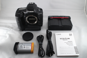 3342- キャノン Canon デジタル一眼レフカメラ EOS-1D X Mark III 3 ボディ シャッターカウント40000回以下 新品級
