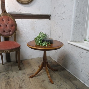 イギリス アンティーク 家具 オケージョナルテーブル サイドテーブル 飾り棚 花台 木製 SMALLTABLE 6245cz