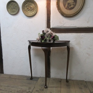 イギリス アンティーク 家具 コンソールテーブル サイドテーブル デミルーン 猫脚 飾り棚 花台 木製 英国 SMALLTABLE 6226cz 　