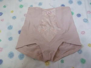  free shipping Short girdle lovely embroidery 58 beige color?