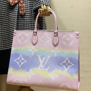 超美品 Louis Vuitton オンザゴーGM LVエスカル ジャイアントモノグラム 2WAY ハンドバッグ ショルダーバッグ トートバッグ 2020年限定品