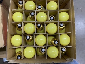 倉庫整理品：色電球（サイン球）　S45 110V10W（黄色）E26　24個