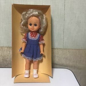 Winnie ・人形・着せ替えドール・スリープアイ ・人形・着せ替えドール・Winnie Walker doll 箱付き 香港製 