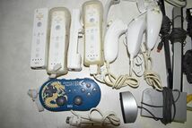 100/1A5★ジャンク Wii 本体 リモコン ヌンチャク ソフト まとめて大量セット_画像3