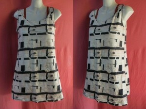 USED tank top size L white / pink / black color 