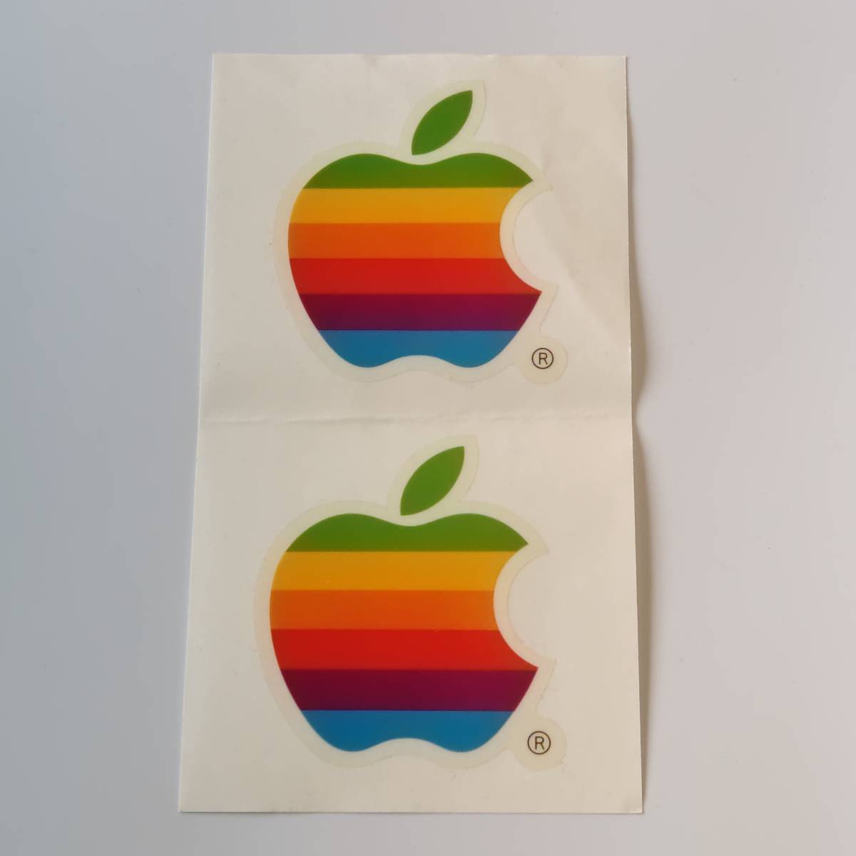 人気新品入荷 激レア Apple アップル レインボーロゴ U字キーホルダー 雑貨