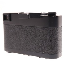 ■ LEICA ライカ LEICA CL フィルムカメラ 本体のみ 1436672 MFD.IN JAPAN FOR LEITZ WETZLAR 中古 シャッター確認済み 中古_画像2