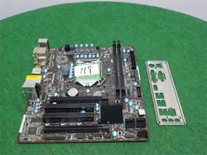 中古　マザーボード　ASROCK B75M　BIOSまで表示 　 現状品　詳細不明　 送料無料
