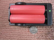 18650 リチウムイオン 充電池 2本中古+急速充電器新品 懐中電灯 ヘッドライト用　送料３２０定形外_画像2