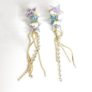 ロングピアス スタッズタイプ 大ぶり ゆれるタイプ ビジュー カボション