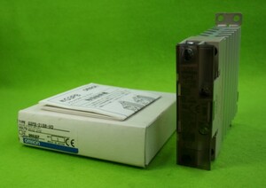 オムロン リレー(SSR) G3PB-215B-VD(DC12～24V/AC100～240V,15A)