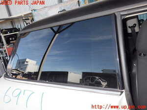 5UPJ-69711380]BMW ミニ(MINI)クーパーS R56(MF16S)右クォーターガラス 【参考情報(適合保証無): R55 R57 R58 R59 R60 R61】 中古