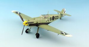 Messerschmitt Bf109E-3 “Spanish Civil War” flown by Oblt. Hans Schmoller-Haldy, 3.J / 88, March 1939　 1/48