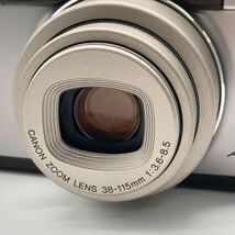美品 キャノン Canon Autoboy S PANORAMA オートボーイ 38-115mm ズームレンズ コンパクトフィルムカメラ シルバーカラー 1:3.6-8.5_画像2