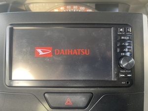 DAIHATSU ダイハツ 純正 ナビ NSZP-W65DE 2014年 地図データ フルセグ bluetooth LA600S タントから取り外し