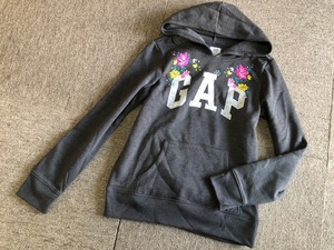 * новый товар Gap Kids Gap цветок вышивка с капюшоном тренировочный футболка 140* серый 