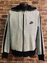 ★表記S/希少！80'sビンテージナイキ.NIKE.紺タグ.灰色×黒.ユーズドジップパーカー.USA古着.アメカジ.Vintage.80年代ラギッドスタイル.f&e_画像2