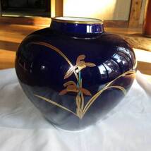 ☆陶器：未使用☆品の良い紫色の花瓶：置物_画像2