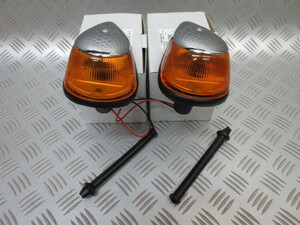 VW空冷 1968-1969　T1ビートル ターンシグナルフラッシャー pr NEW　 IAP 113953041M Parking / Turn Signal Lamp Assembly