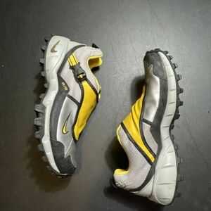ナイキ ACG Hiking Shoes Black/ Yellow Sz 8 0207 09 Outdoor/ Rugged/ RARE 海外 即決