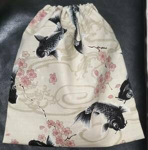 巾着袋■水面に桜と鯉　生成り【約よこ26cm×たて28.5cm】日本製　「轟　Ｔｏｄｏｒｏｋｉ」サザンクロス ドビー織り