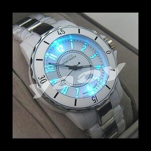 ■送料無料■新品♪超軽量OHSENデザイン腕時計ホワイト/白【初売り2022福袋ディーゼルCASIOシチズンOMEGAシャネル】