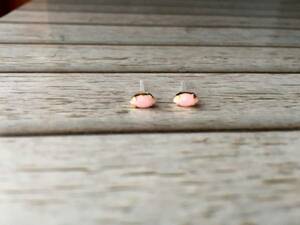 No.6798 one bead biju-. earrings resin post pink 