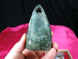 オルドス鐘　遺跡発掘品　戦国時代　紀元前　青銅器　中国　楽器　音具
