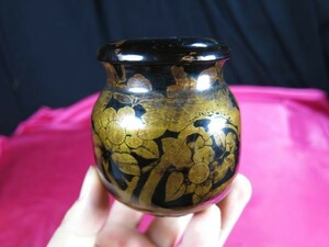 B　椿松蒔絵焚殻入れ　桃山時代　名品　漆工　