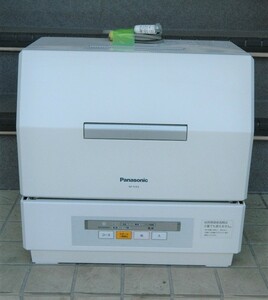 中古　＊ 　Panasonic　　電気食器洗い乾燥機　：　NP-TCR3-W　　（2016年製）
