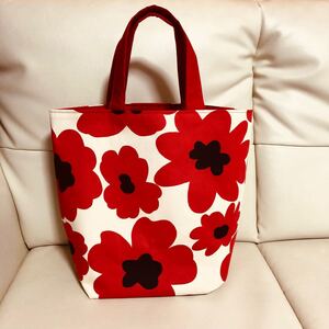 北欧柄トートバッグ 大きなトートバッグ ハンドメイド 花柄バッグ お買い物バッグ