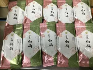 高級煎茶　初摘１kg １００gが１０個です　通常販売価格１５０００円　在庫処分　ほのかな甘みブレンド　送料安い　高級日本茶